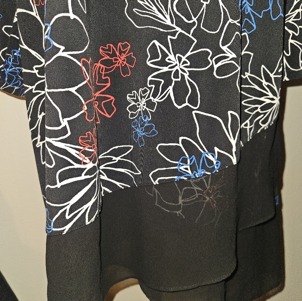 Vince Camuto Womans 3/4 Sleeve Floral Print Blouse Size 1x - Picture 5 of 10